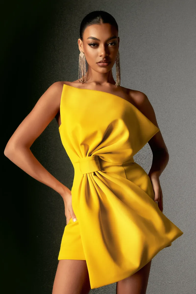 Mini Dress Majrela com Laço Tomara-que-Caia Amarelo