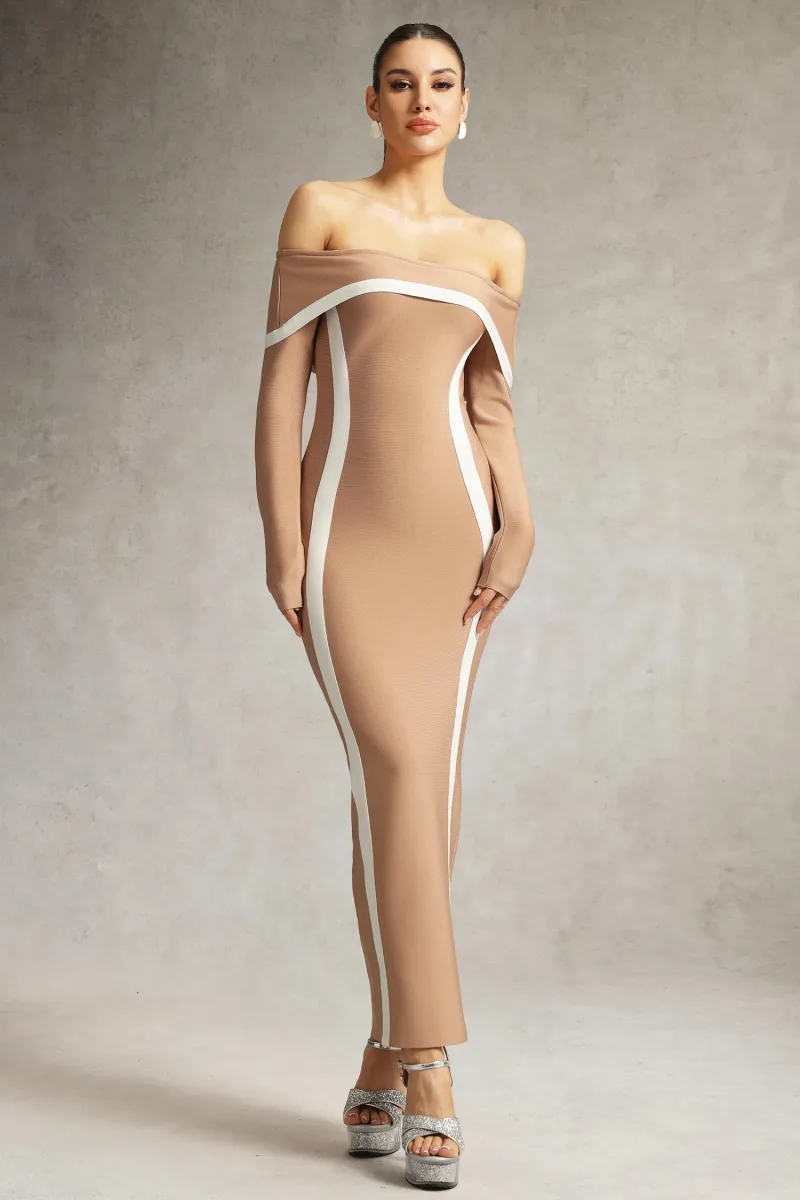 Vestido Maxi Hilda Marrom com Ombros à Mostra e Manga Longa