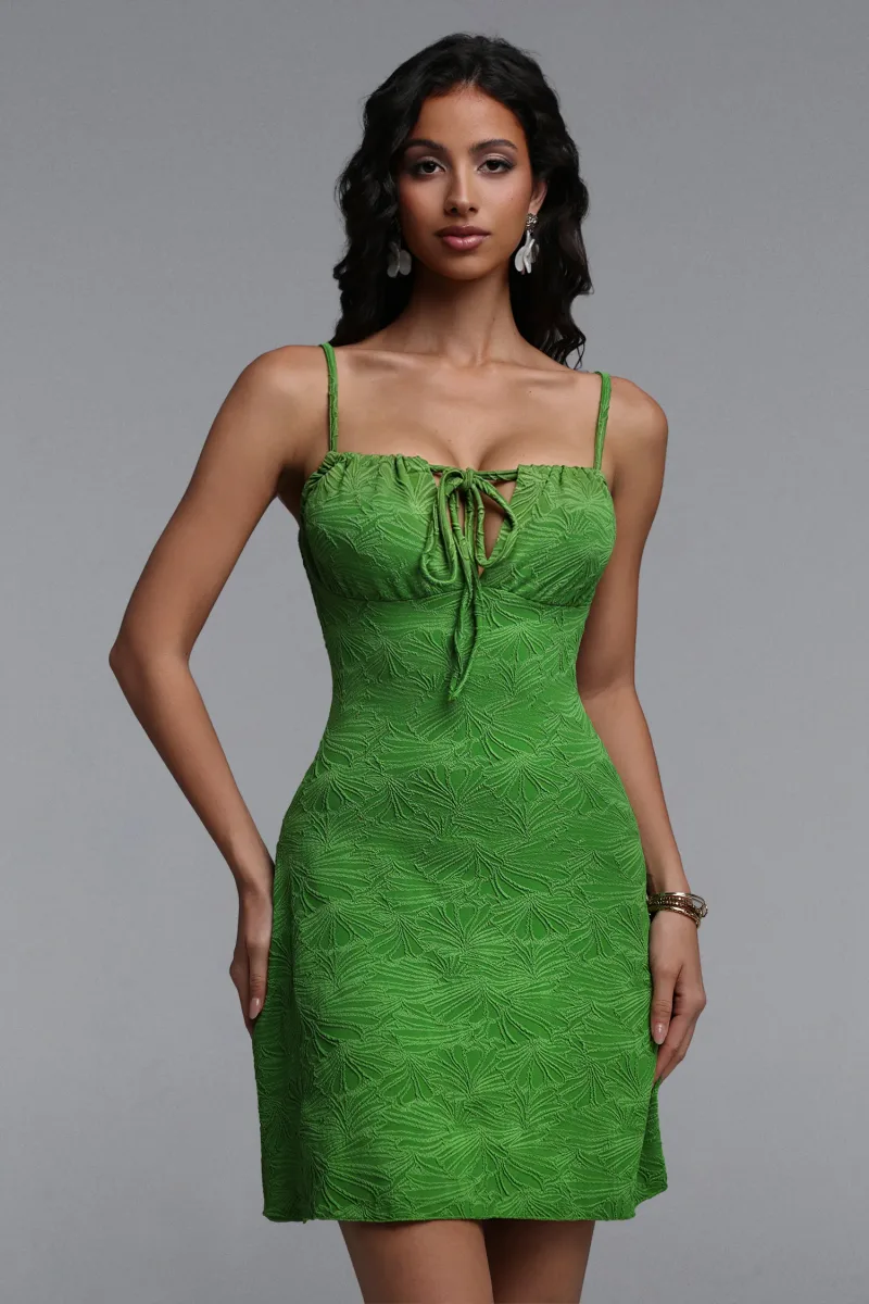 Vestido Curto Viaya Resort em Jacquard Técido Sem Mangas