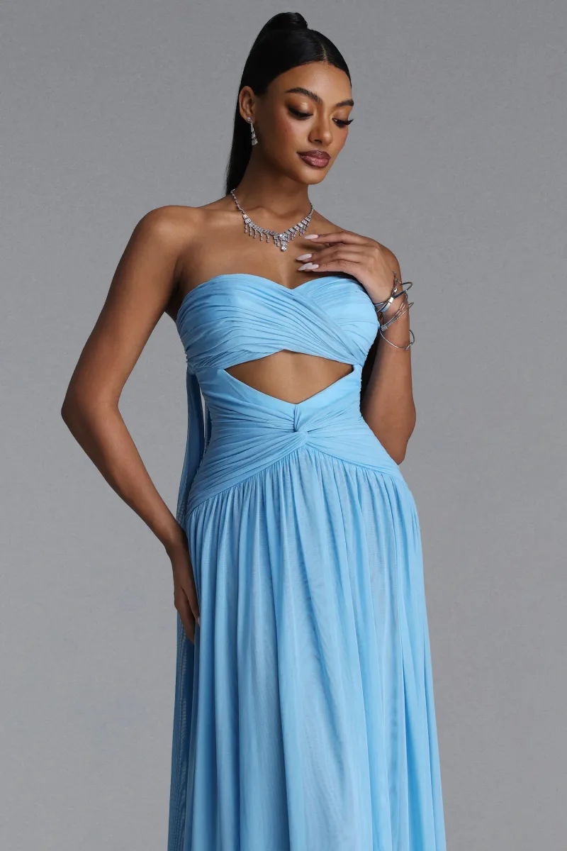 Vestido Maxi Prunella Tomara que Caia com Cut-Out e Pregas em Tule