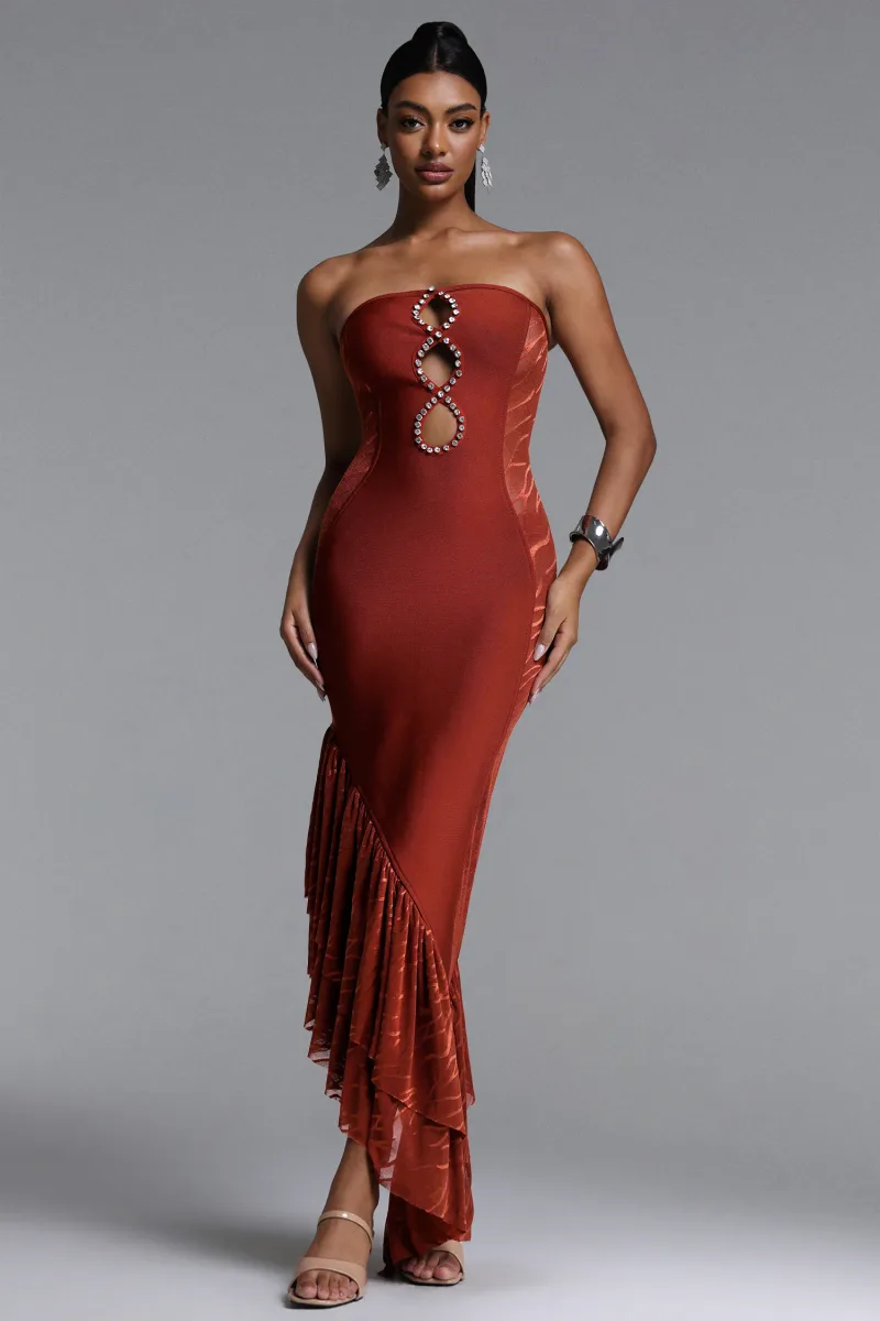 Vestido Maxi Roche Chic Sem Alças com Cut-Out e Babado