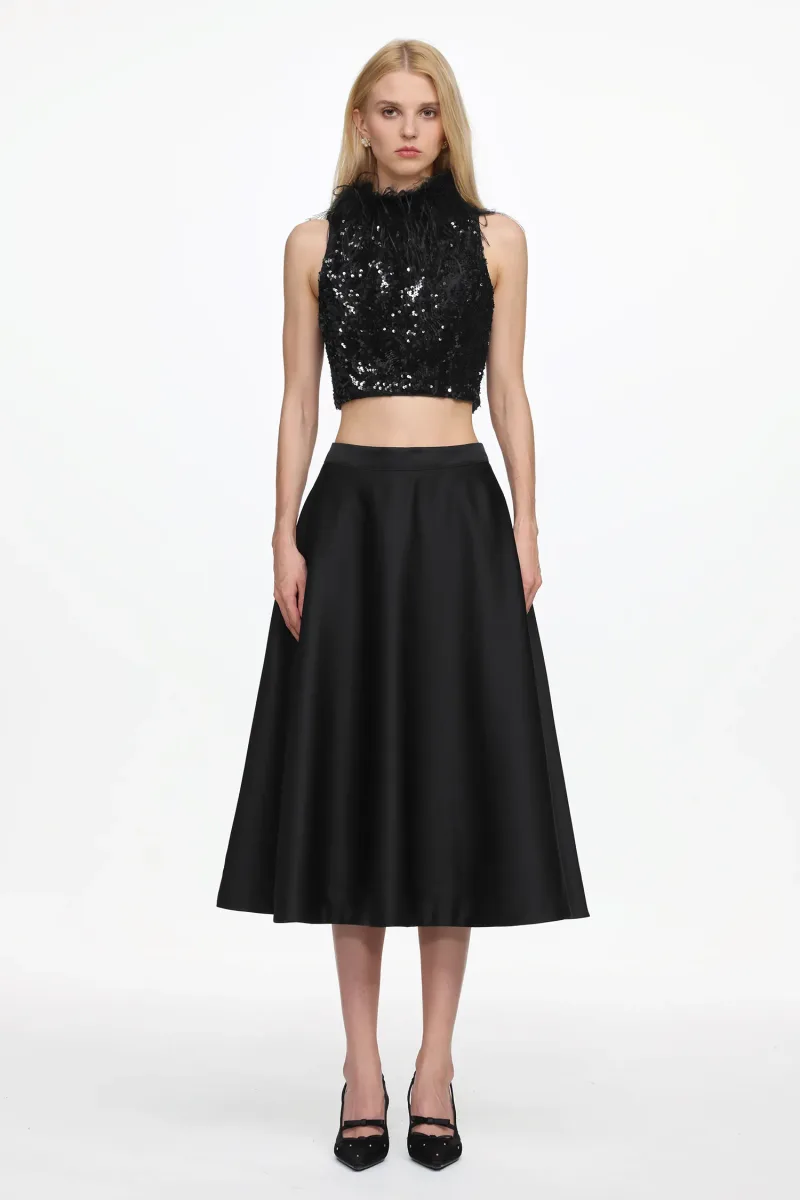 Conjunto Chic Contour Sem Mangas em Paetê, Pena e Veludo com Saia em Cetim