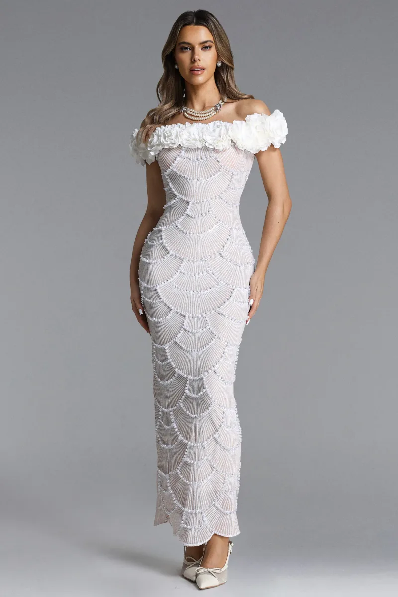 Vestido Maxi Neela com Flores e Pérolas, Ombro a Ombro