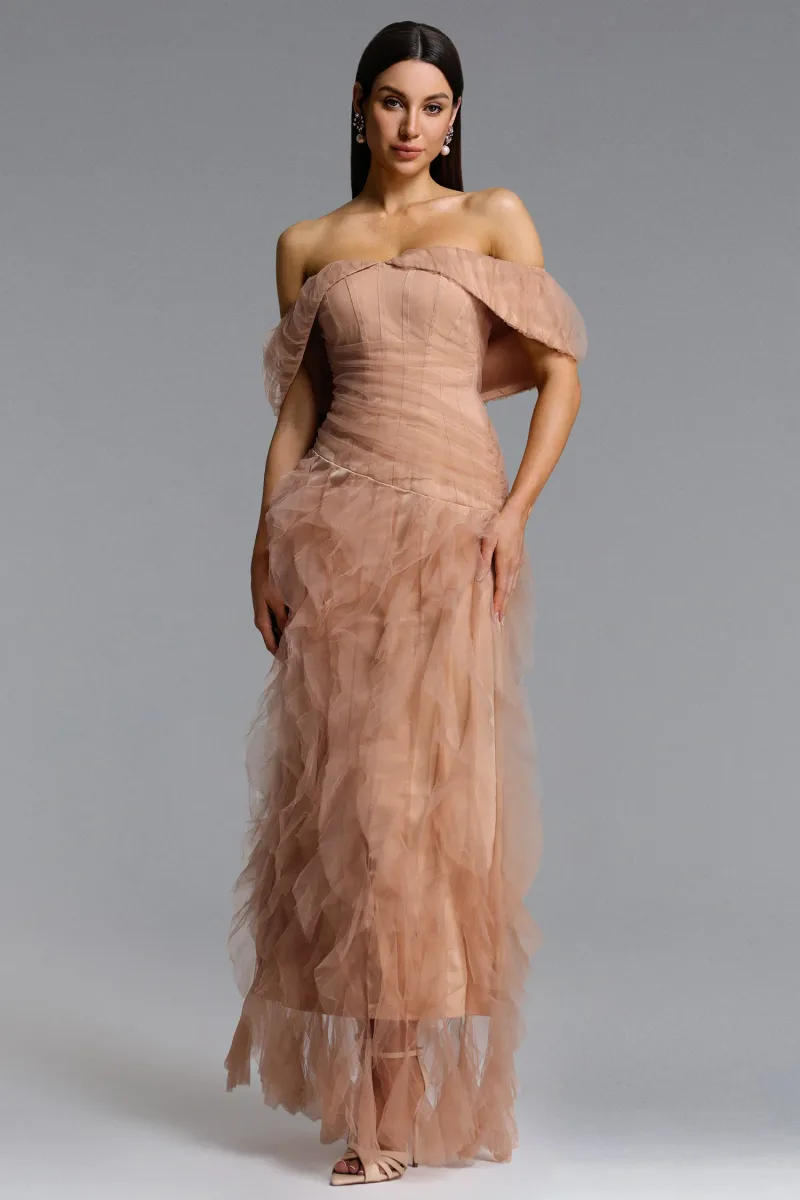 Vestido Maxi Revie com Tule Franzido Ombro a Ombro