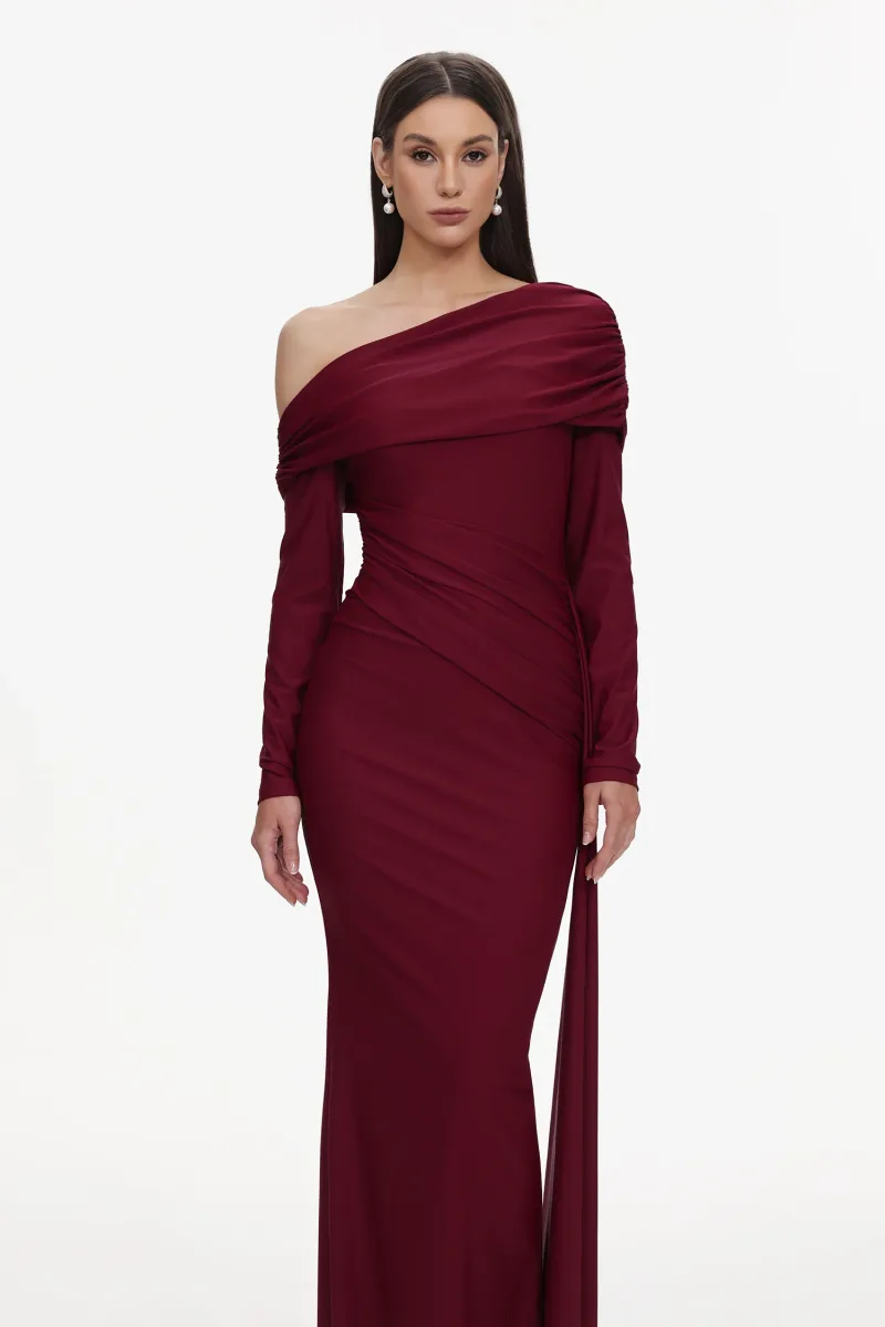 Vestido Maxi Emory com Pregas Ombro Único Manga Longa