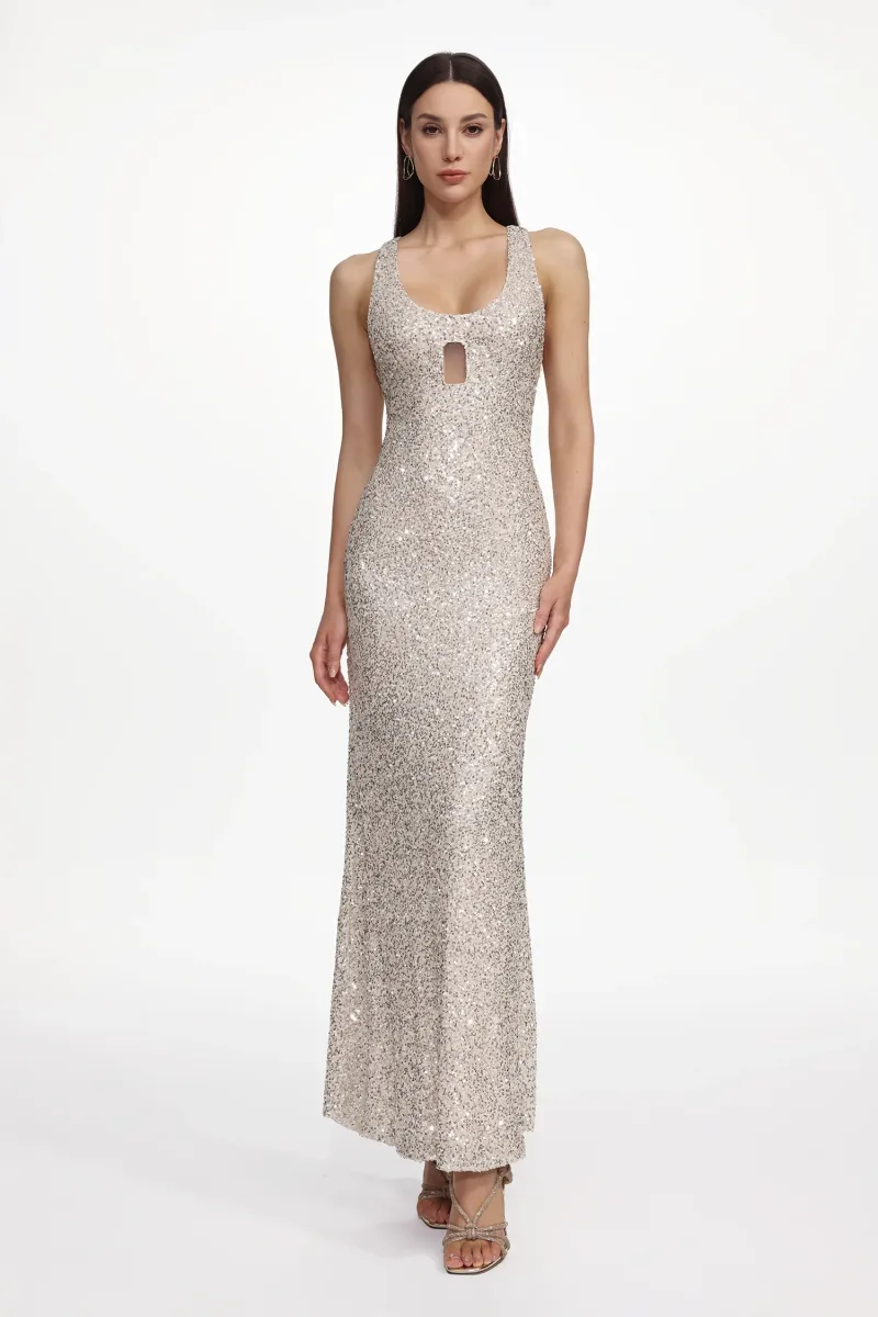 Vestido Maxi Kavaza com Cut-Out e Paetês