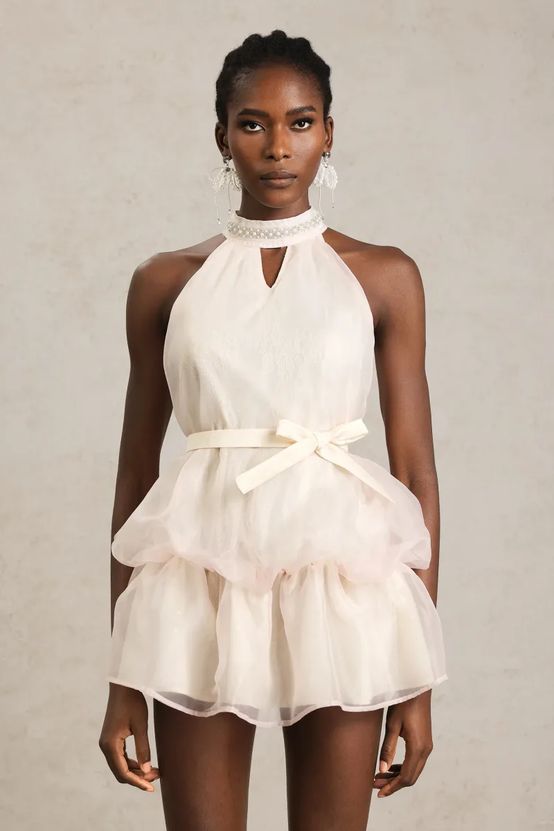 Erica – Vestido Sem Mangas com Pérolas e Laço Bufante, Comprimento Curto