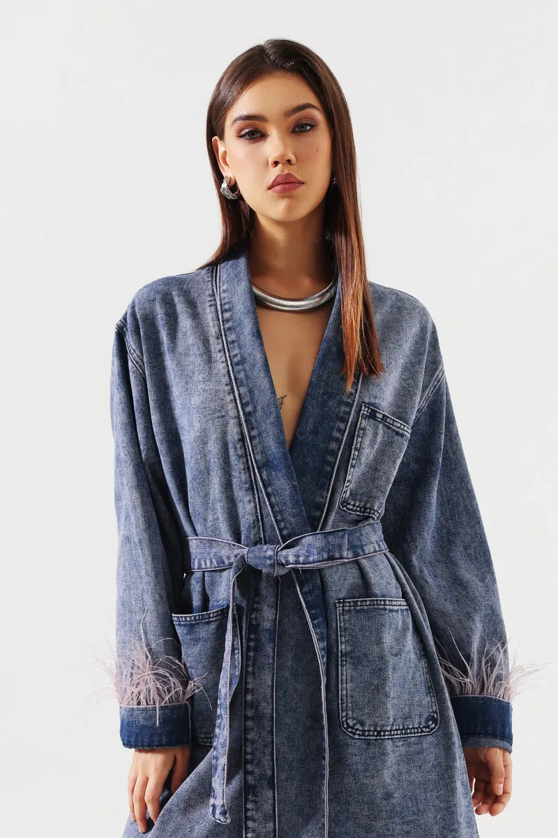 Casaco Jeans Lavanda com Plumas