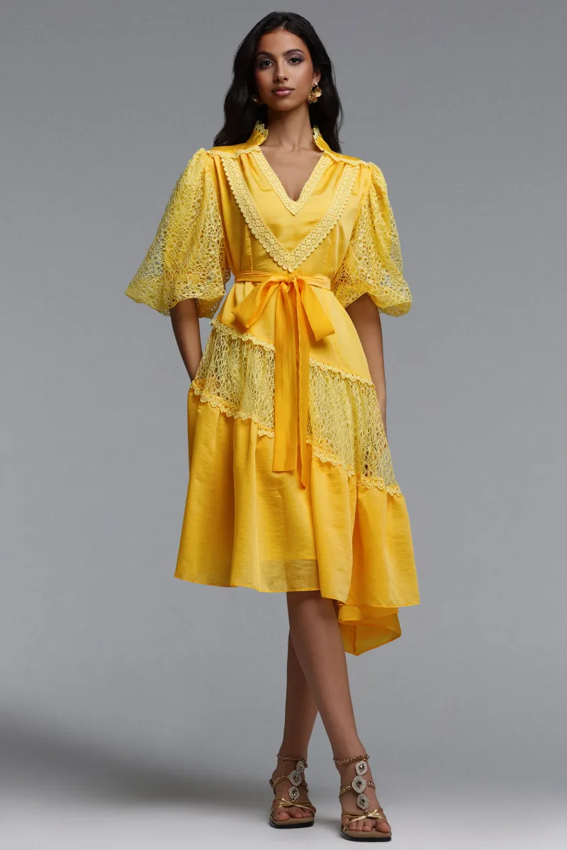 Vestido Mini Kila Resort com Gola V e Mangas Bufantes