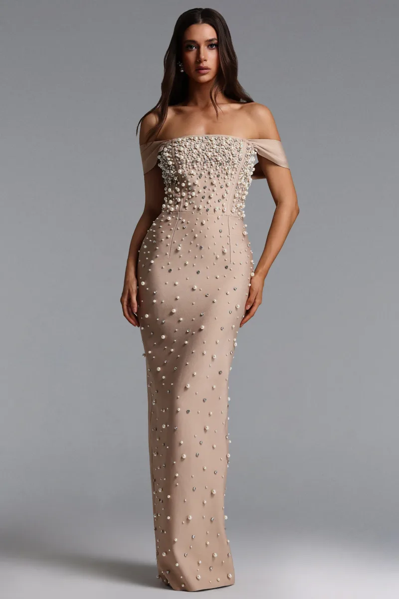 Vestido Maxi Jaylee Ombros à Mostra Pérolas e Strass