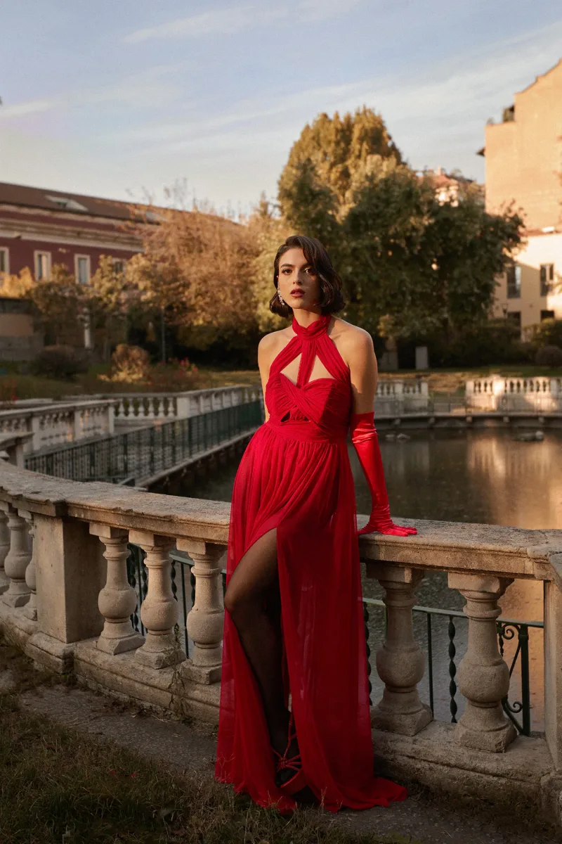 Vestido Maxi Tesare Halter Sem Mangas com Recortes