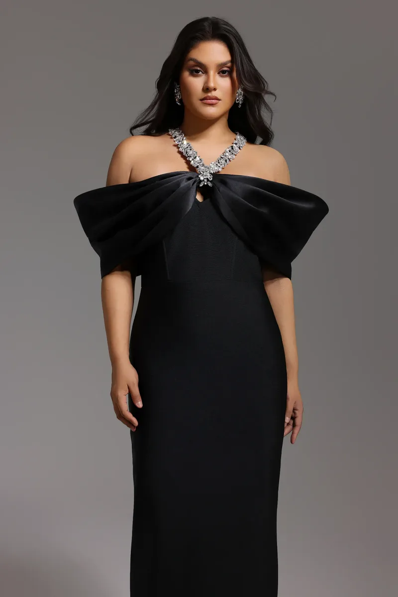 Vestido Maxi Bandage Sloan com Halter e Ombros à Mostra