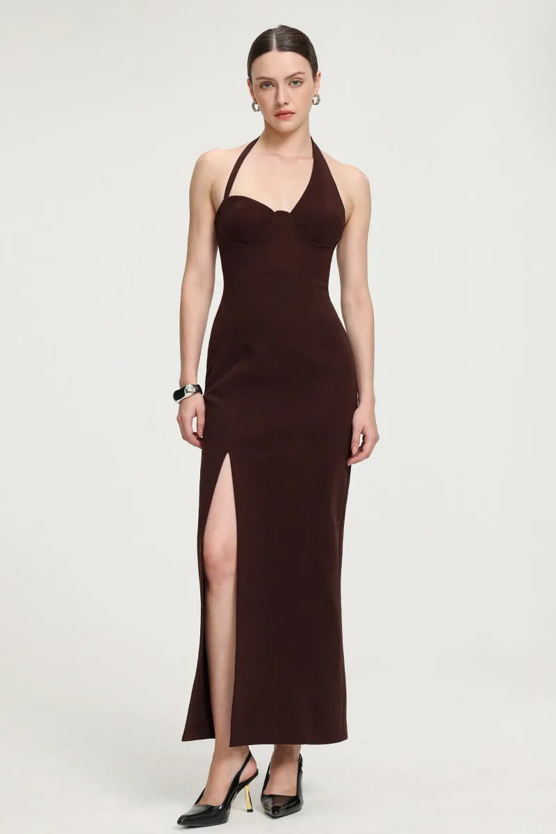Vestido Maxi com Alça Halter e Fenda em Crepe