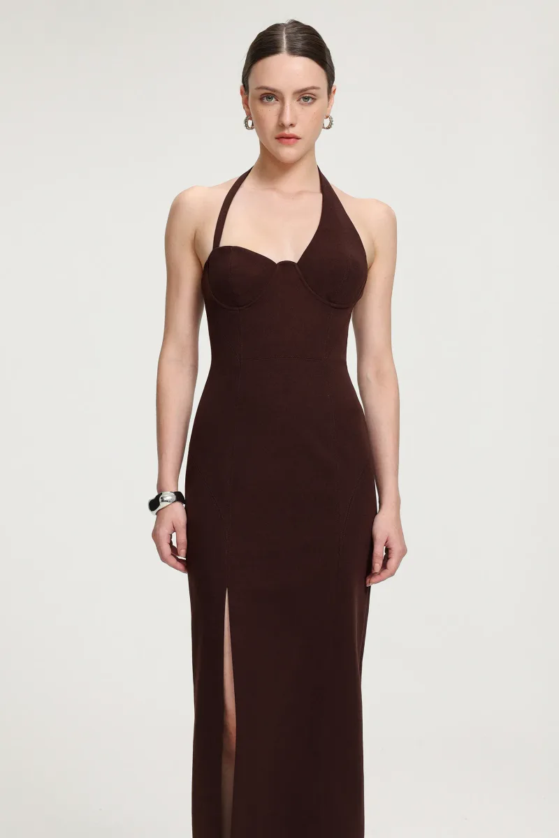 Vestido Maxi com Alça Halter e Fenda em Crepe