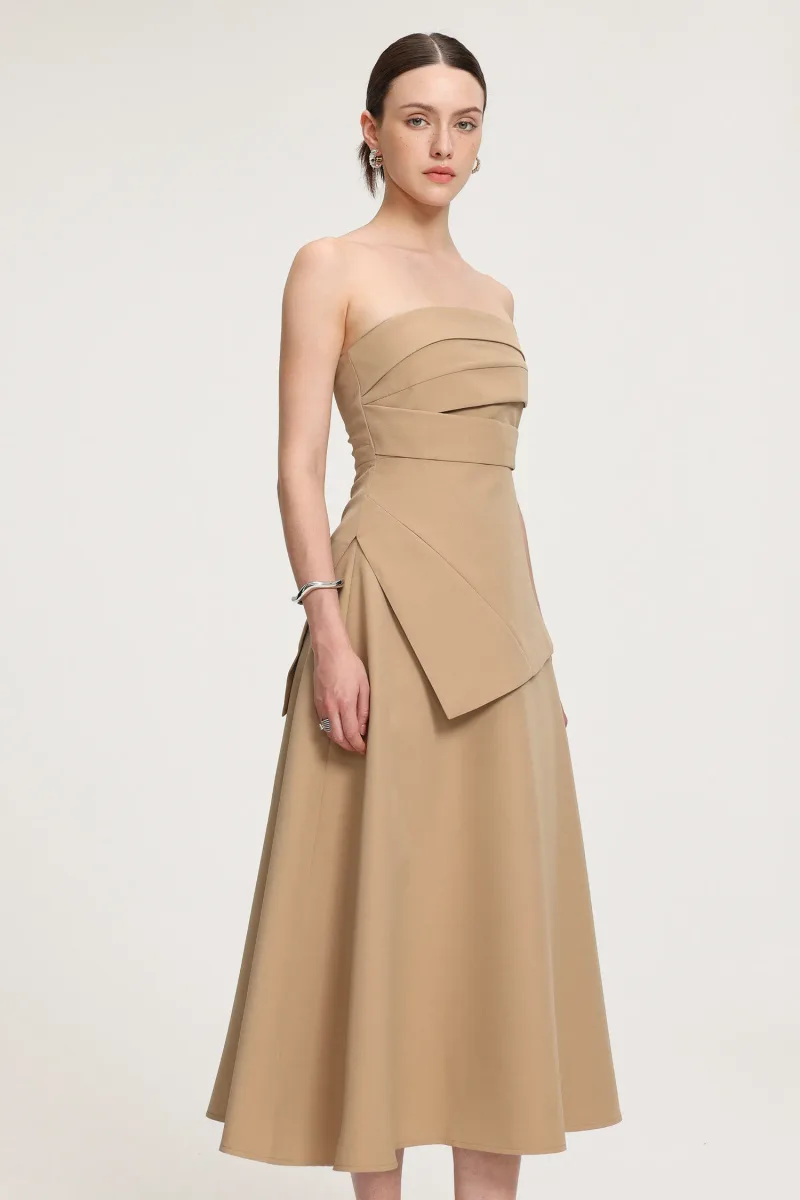 Vestido Midi Assimétrico em Crepe com Drapeado