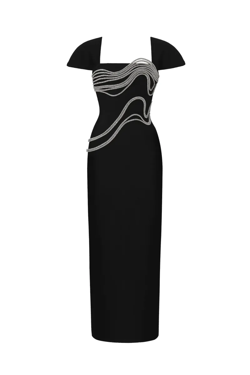 Vestido Vako: Bandage Maxi com Decote Baixo e Aplicações em Cristal