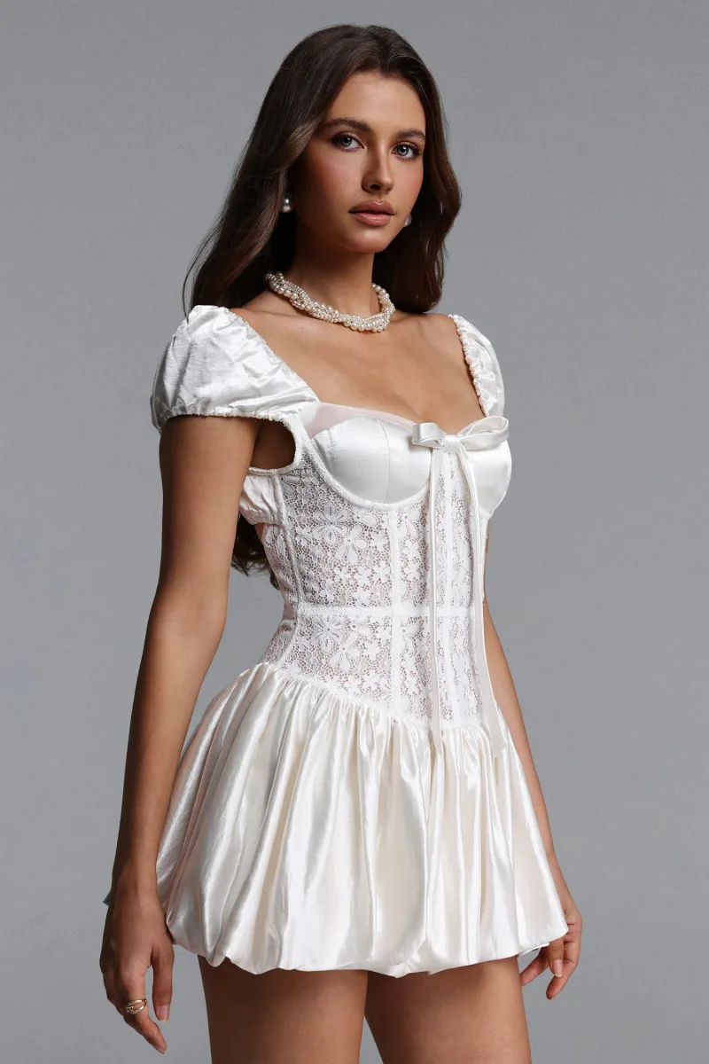 Vestido Mini Huresa - Manga Curta, Estruturado com Laço