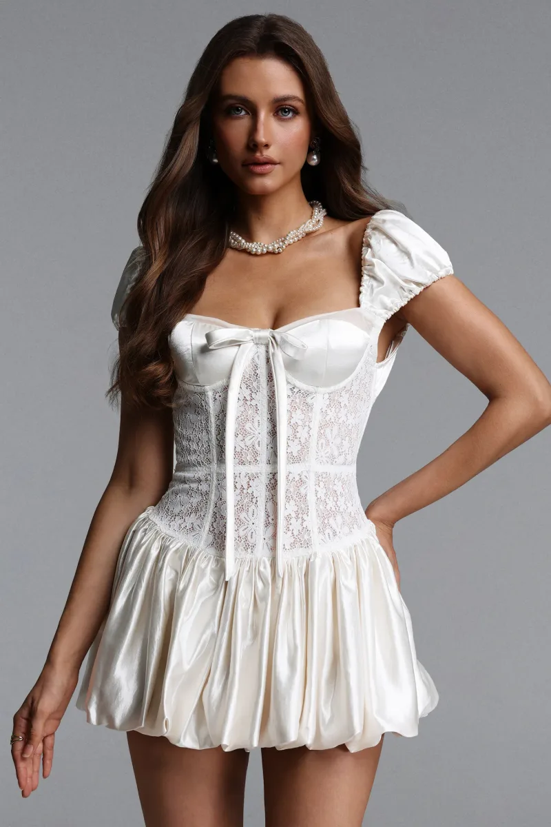 Vestido Mini Huresa - Manga Curta, Estruturado com Laço