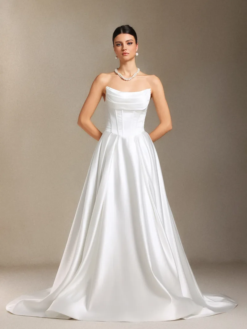 Vestido de Noiva Maxi Waza com Aplicações de Espinha de Peixe