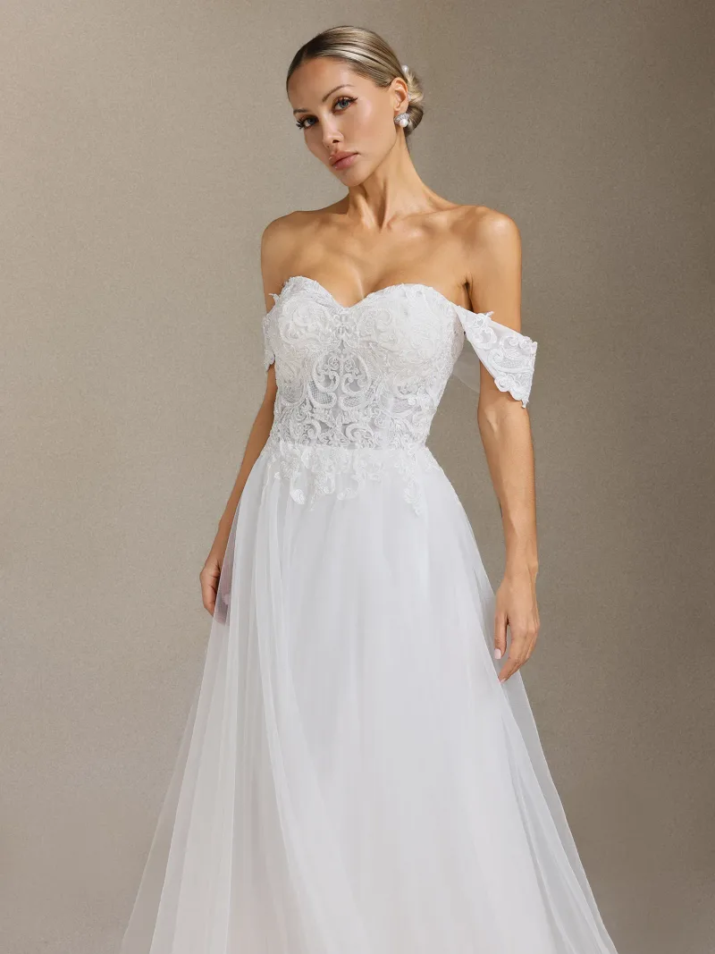 Vestido de Noiva Maxi Lala com Ombros à Mostra e Renda