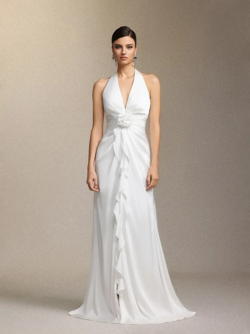 Vestido Maxi Salla Ruthie com Decote Halter e Flores Tridimensionais