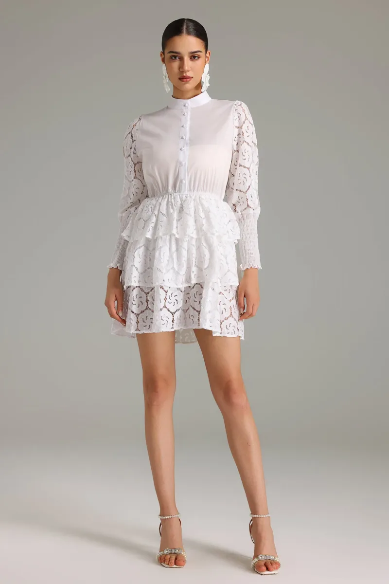 Vestido Uiala com Manga Longa e Renda Sobreposta
