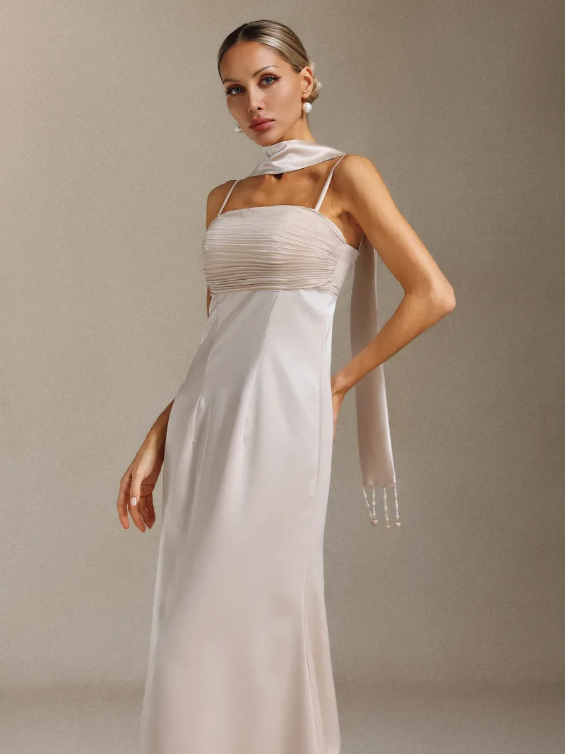 Vestido Maxi Tadita com Alças Finas e Efeito Modelador