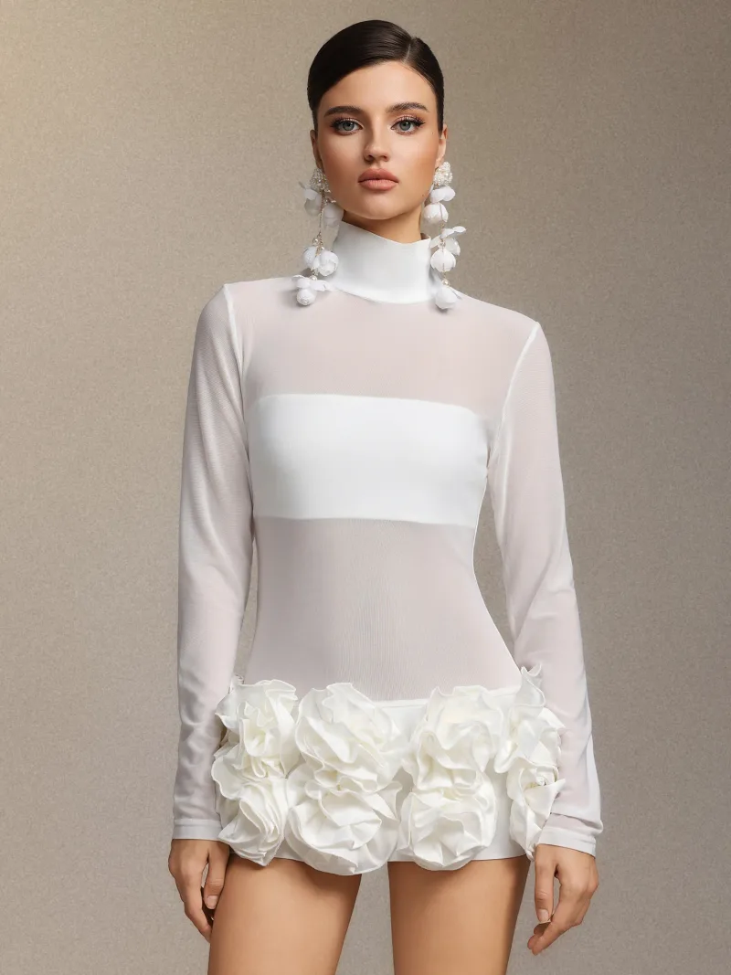 Vestido Mini Halasa com Manga Longa e Flores