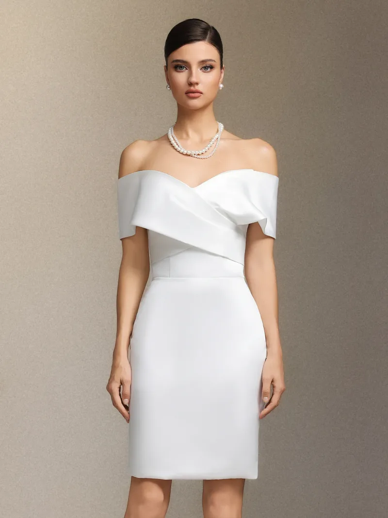 Vestido Curto de Festa Ursula com Ombros Cruzados à Mostra