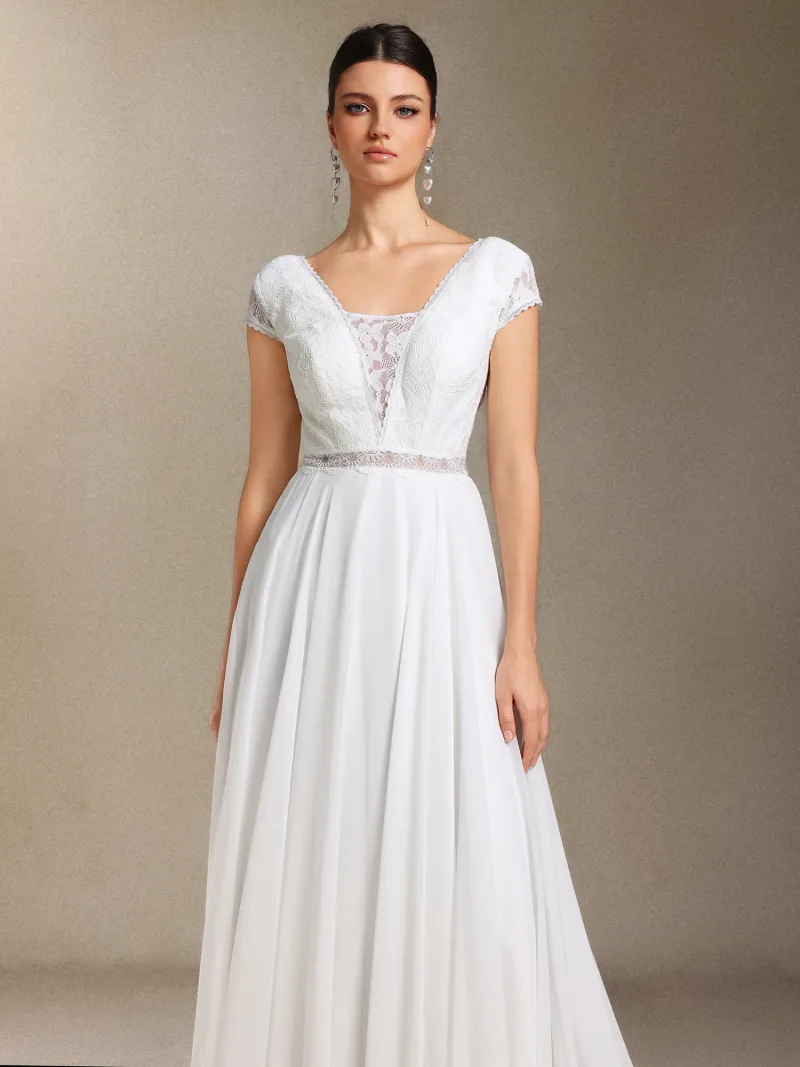 Vestido Maxi Scala em Renda e Chiffon com Cauda
