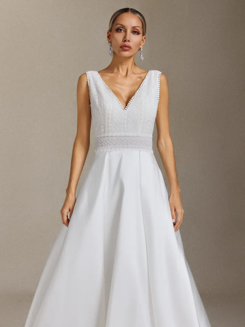 Vestido de Noiva Yalyka Decote Profundo Sem Mangas