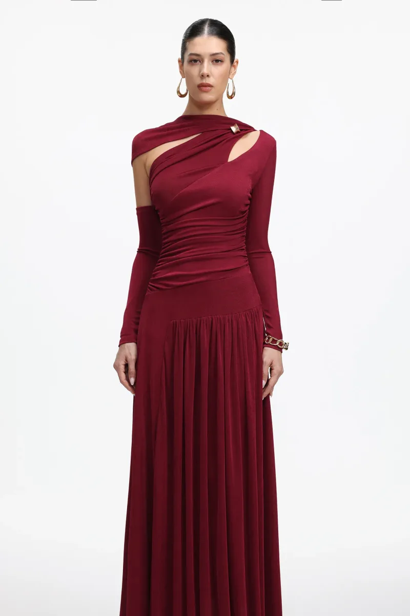 Vestido Maxi Yetta com Decote Vazado e Manga Longa