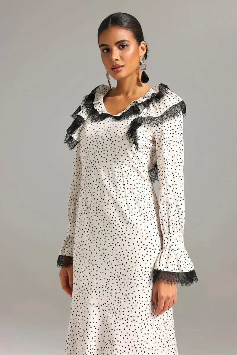 Vestido Midi Lape em Renda com Poás