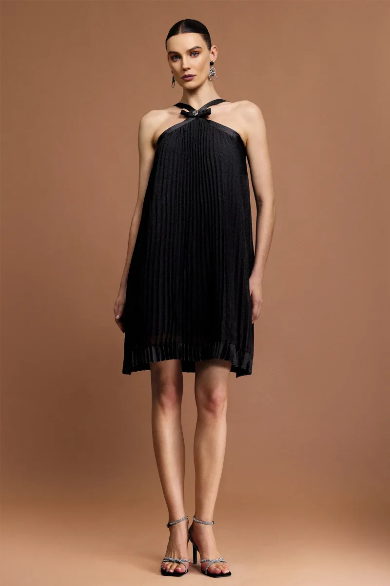 Vestido Salerio com Preguinhas e Laço Frontal