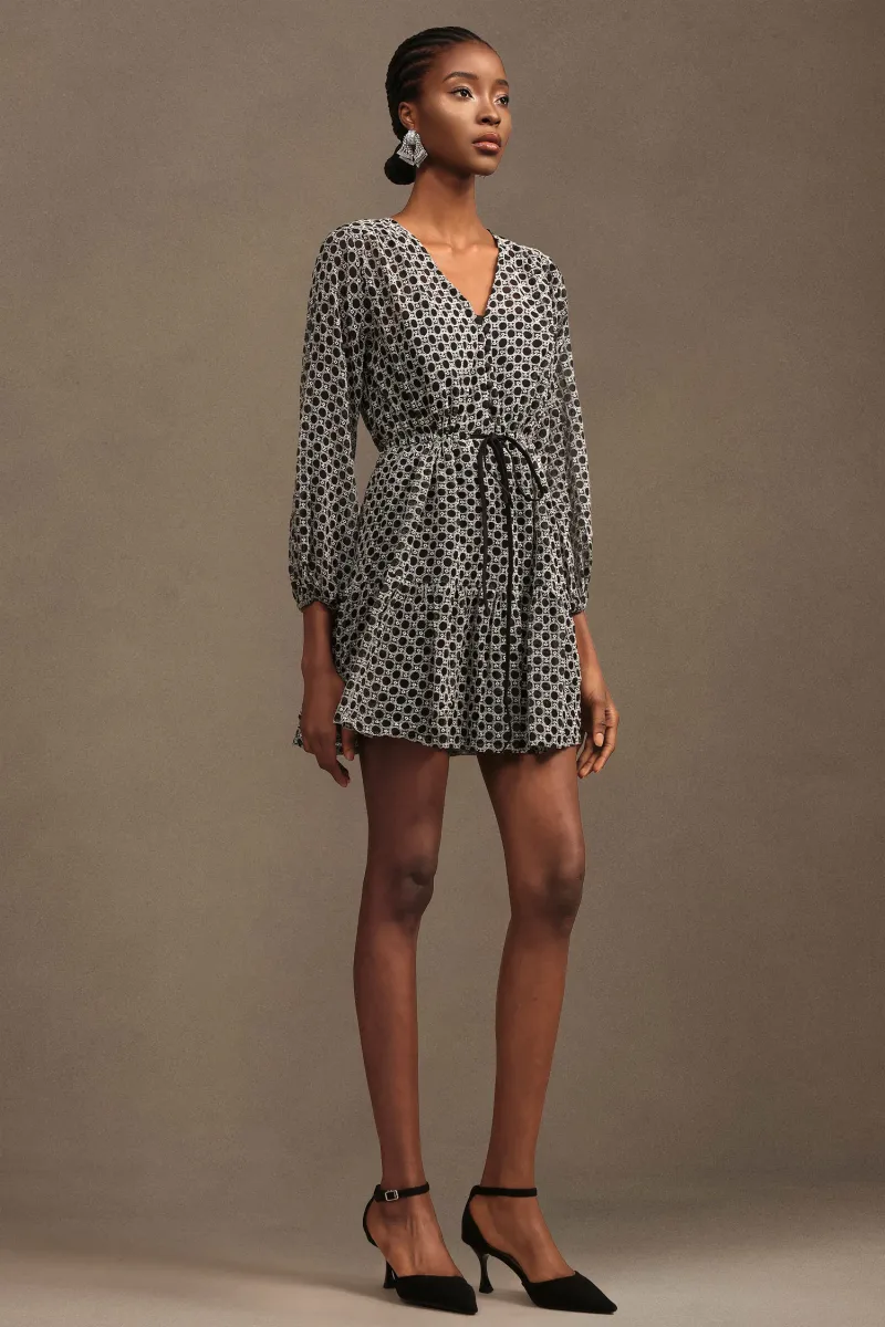 Vestido Jellay em Chiffon Decote V Manga Longa