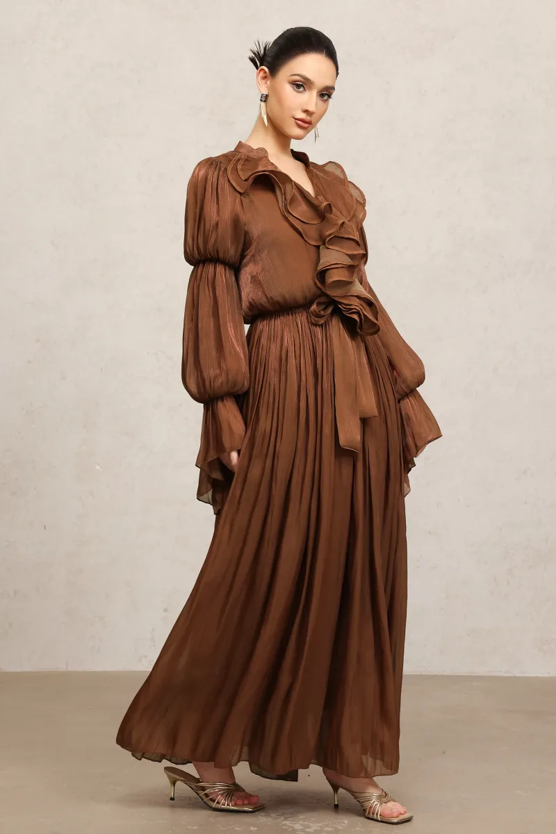 Vestido Ona em Crepe Marrom Manga Longa Maxi