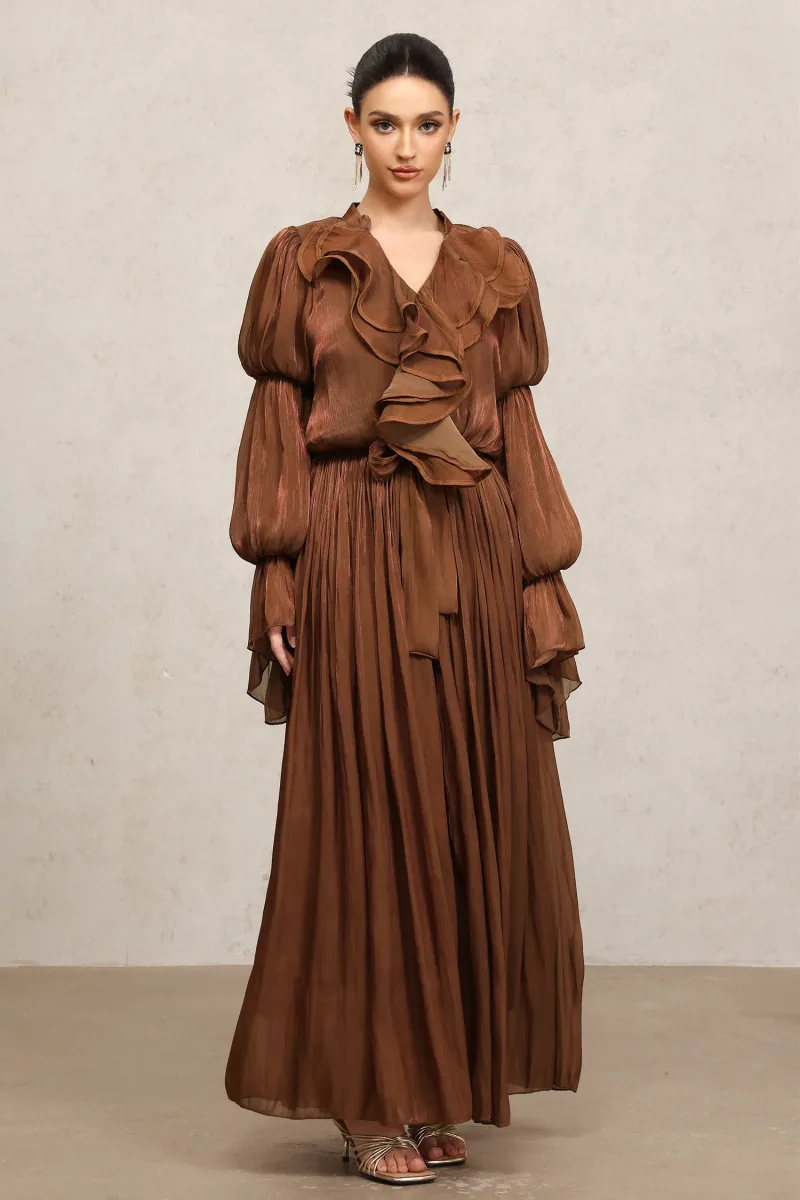 Vestido Ona em Crepe Marrom Manga Longa Maxi