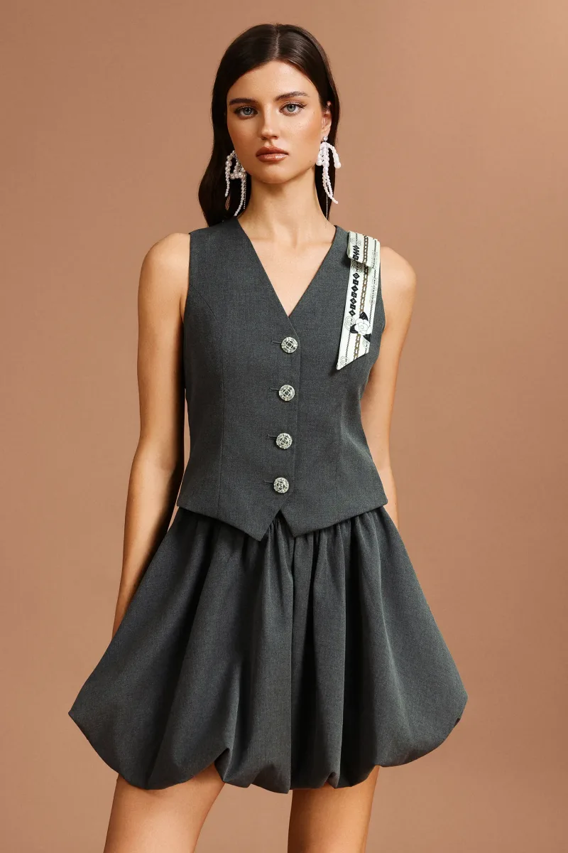 Vestido Mini Labiny com Decote em V e Estampa Floral