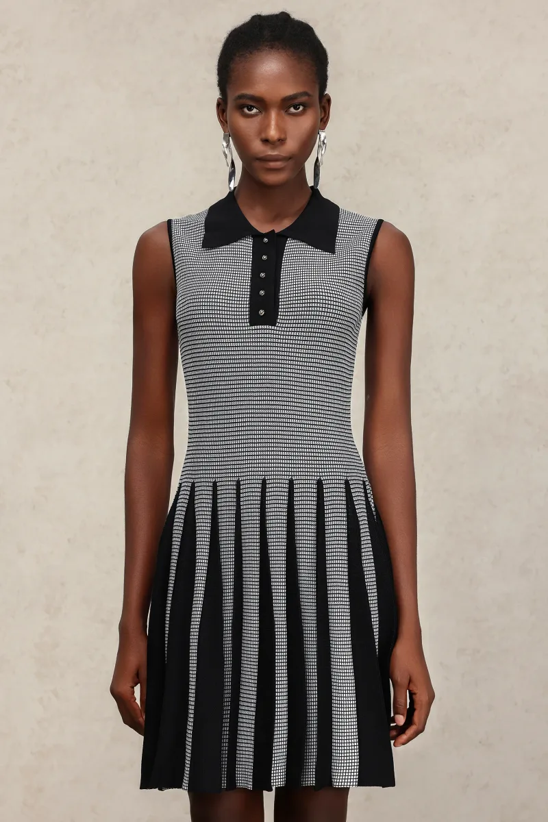 Vestido Kyler Gola Sem Mangas com Pregas Curto