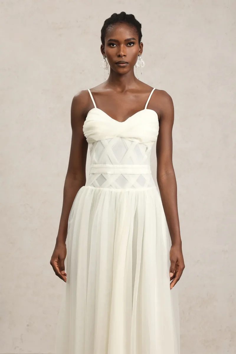 Maxi Omega com Halter e Pregas