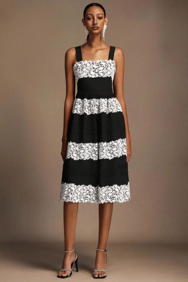 Vestido Midi Halter Nettie em Renda