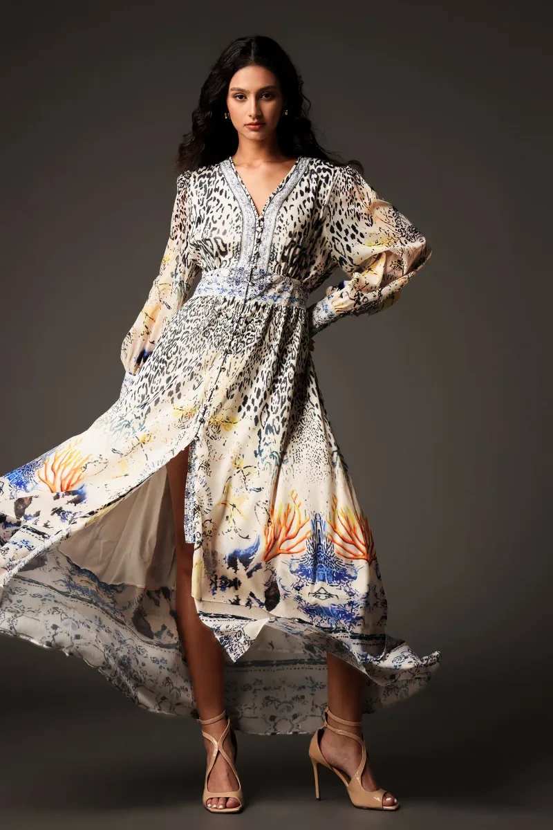 Vestido Maxi Daware com Decote Profundo e Manga Longa