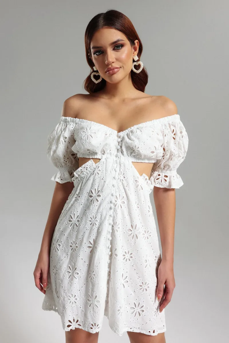 Vestido Susa Mini com Cut-Out e Renda