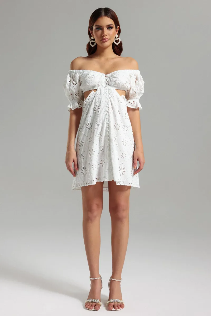 Vestido Susa Mini com Cut-Out e Renda