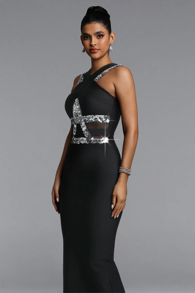 Vestido Maxi Oyata Halter com Paetês e Efeito Bandage