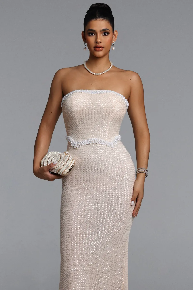 Vestido Maxi Kattin Tomara que Caia com Paetês e Detalhes de Pérolas